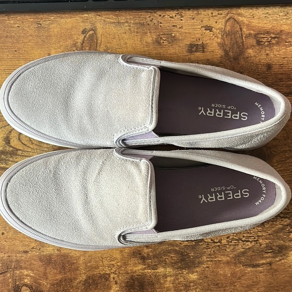 Sperry top-sider. Memory foam. Barely worn - Picture 1 of 3